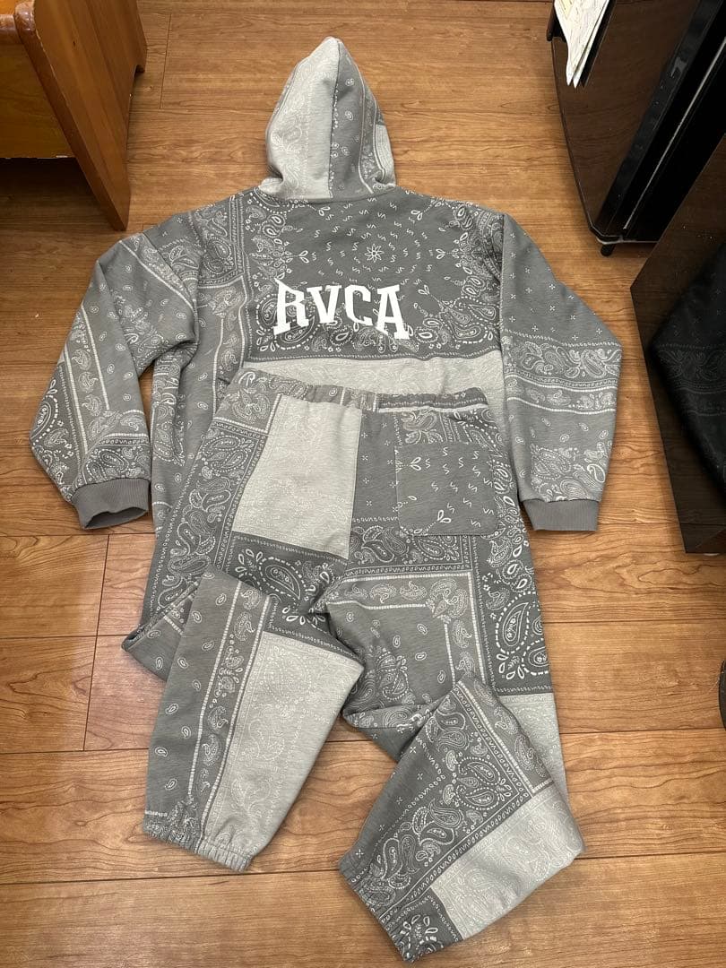 RVCA ルーカ　ペイズリー　セットアップ　Lサイズ