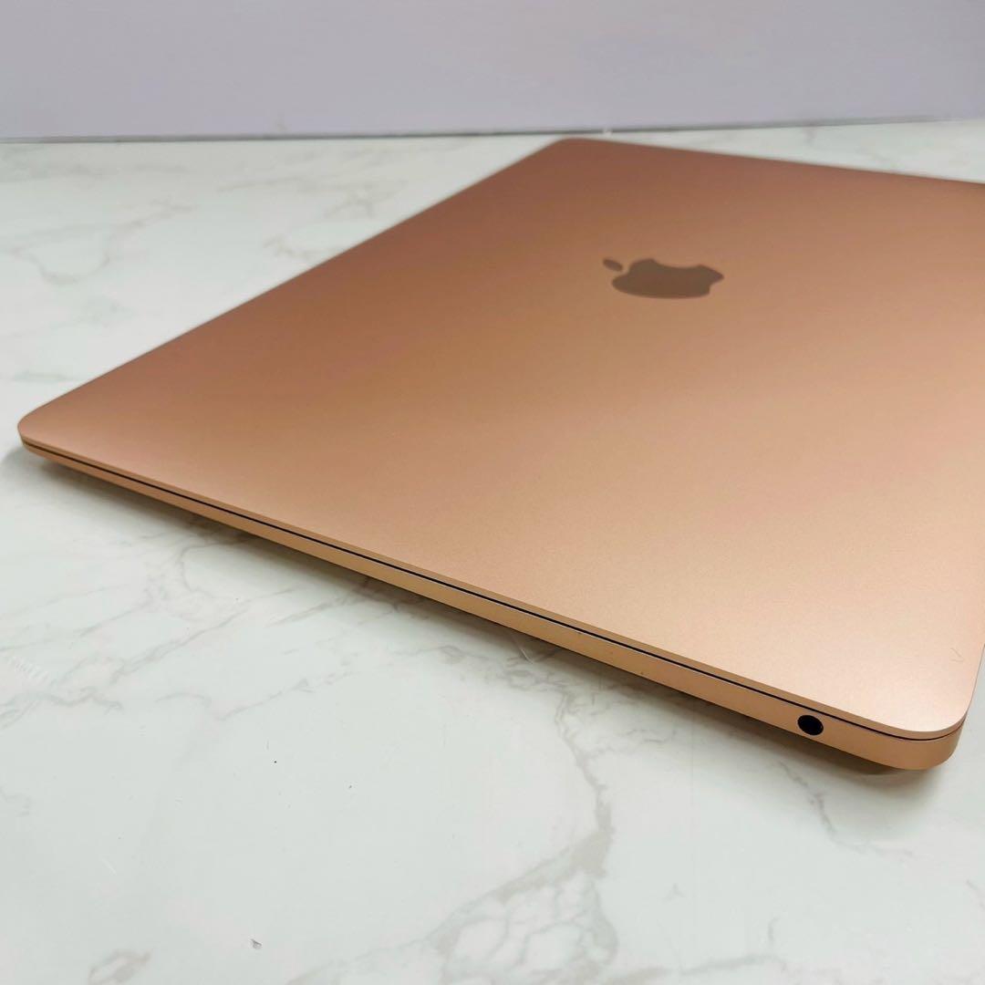 MacBook Air 2020 13インチ M1 8GB  256GB