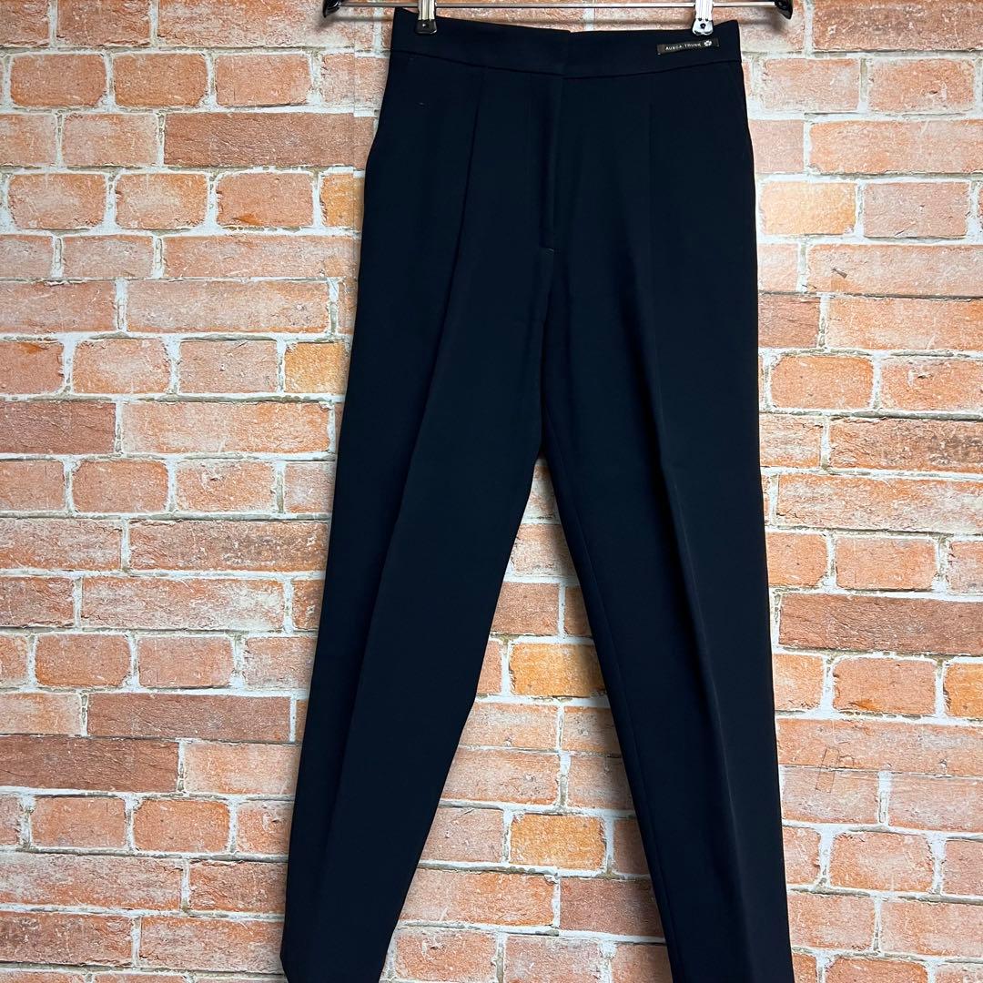 (未使用級)オーカトランク　ノーカラー　コットン　パンツスーツセットアップ　紺色