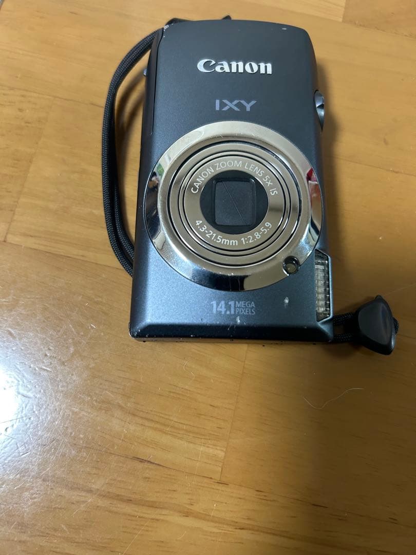 Canon カメラ　IXY 10S PC1467 充電器　ブラック　コンデジ