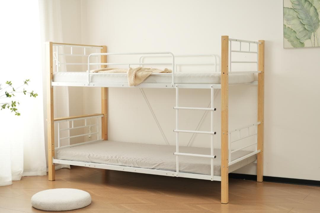 赤字価格！高さ150cmロフト二段ベッド　分割可能・コンセント付　NATURAL