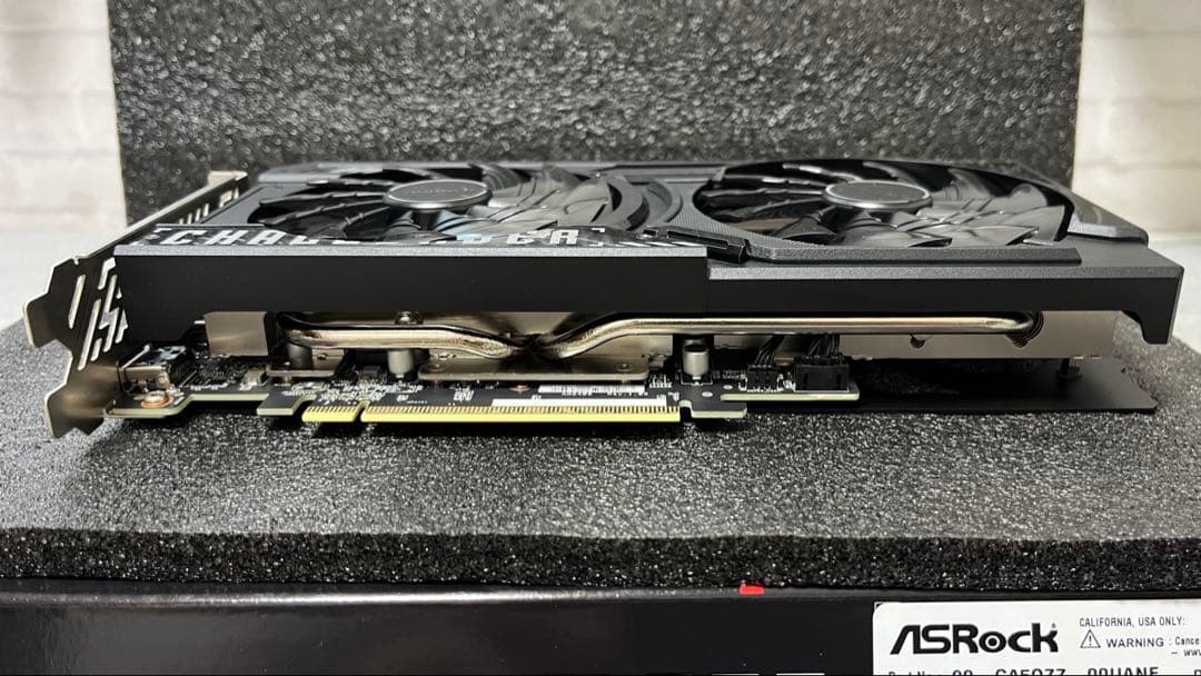 グラフィックボード・グラボ・ビデオカード ASRock Radeon RX9060XT Challenger 16GBOC