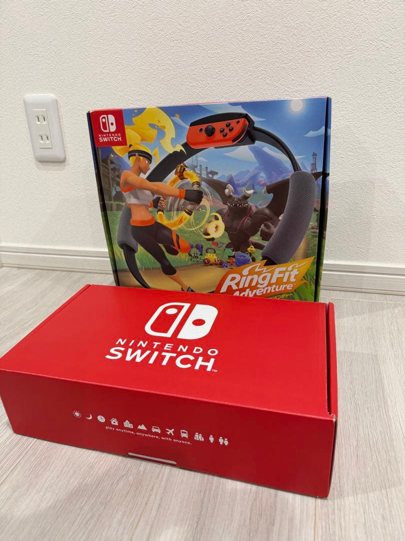Nintendo Switch 本体 + Ring Fit Adventure