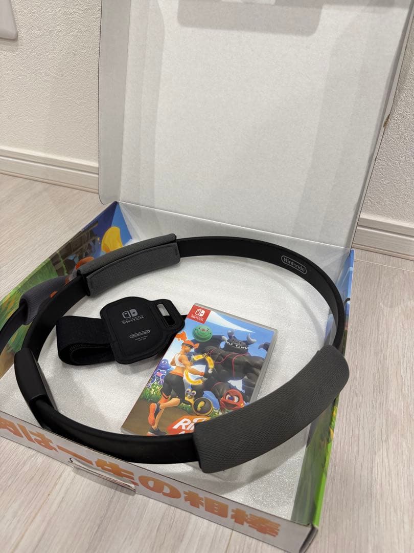 Nintendo Switch 本体 + Ring Fit Adventure