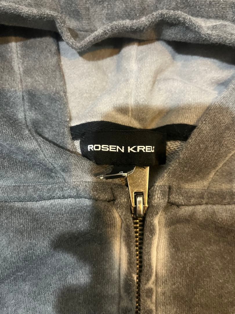 ROSEN KREUZ グレー フルジップパーカーchikashitsuplus