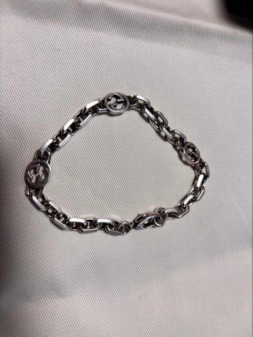 GUCCI シルバーチェーンブレスレット 箱付き