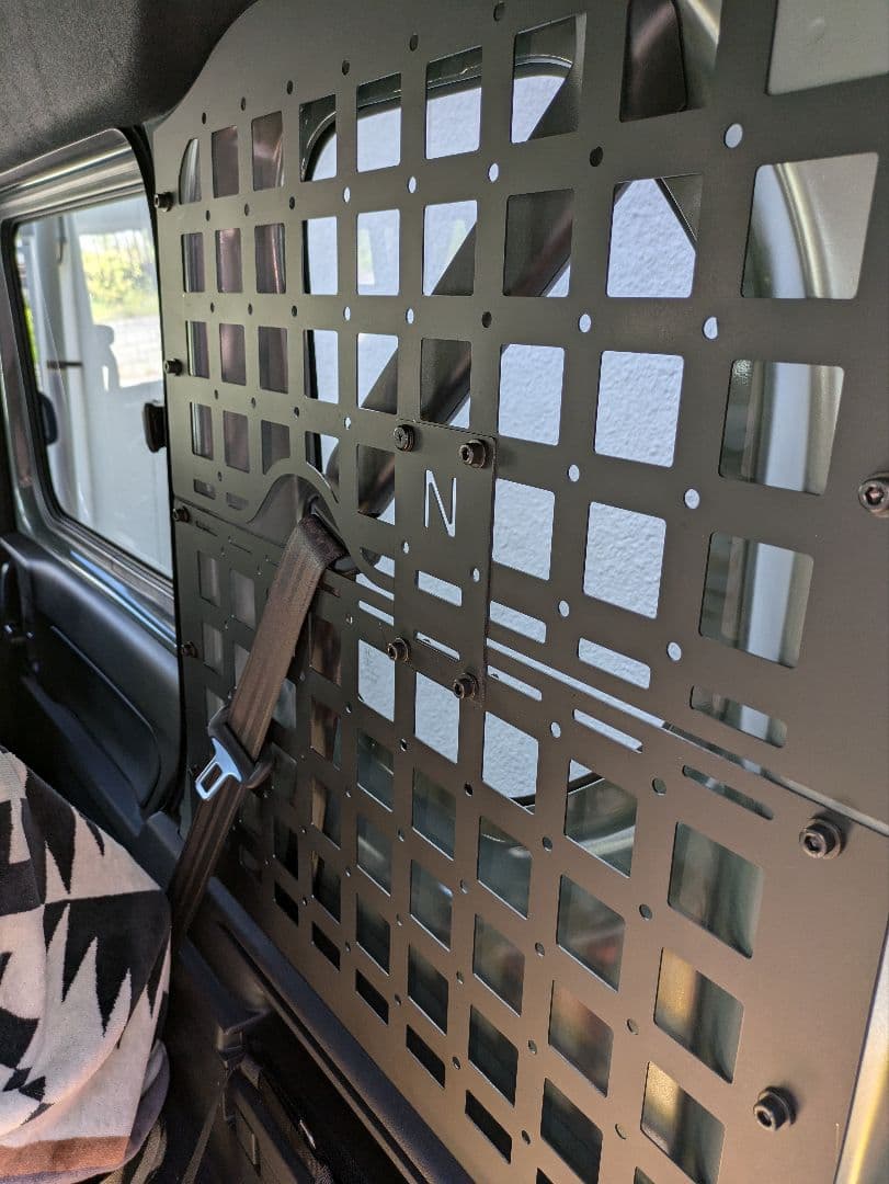 N-VANインナーメッシュパネル 片側のみ　1.6ミリ　無塗装品