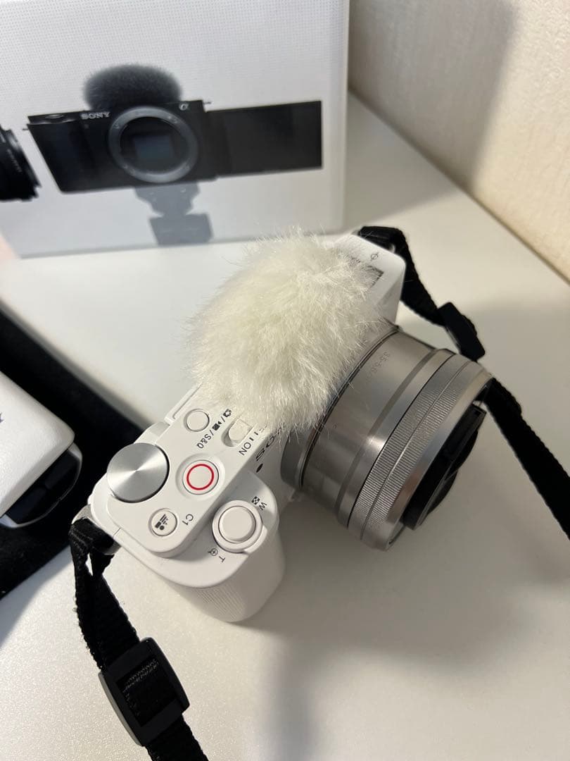 【美品】VLOGCAMZV-E10Lパワーズームレンズキットミラーレス一眼カメラ