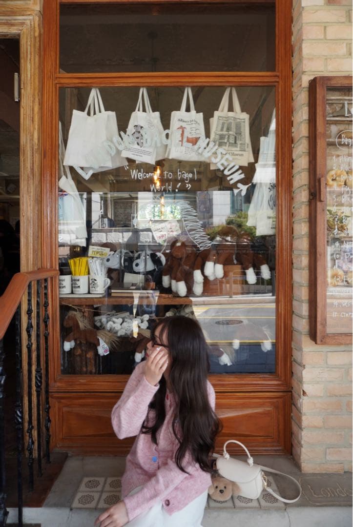 【美品】VLOGCAMZV-E10Lパワーズームレンズキットミラーレス一眼カメラ