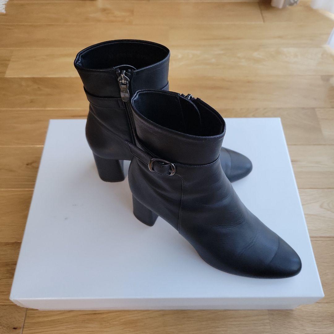 美品 ダイアナショートブーツ21.5cmブラック