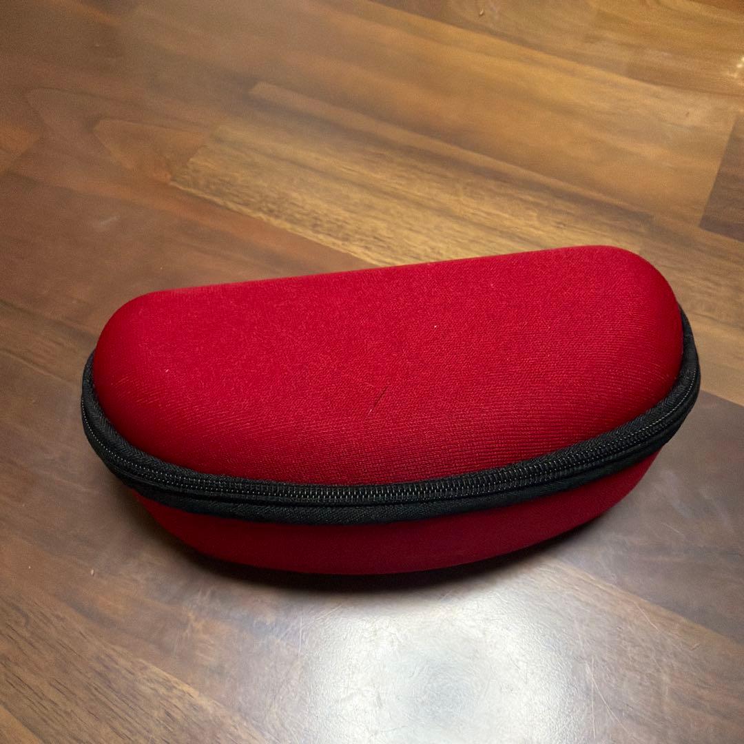 CHANEL ブラックサングラス ゴールドロゴ