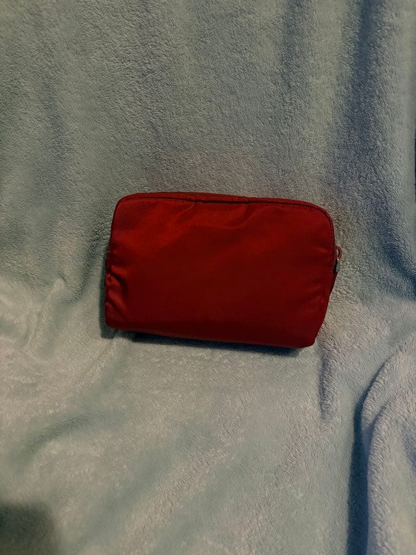 【新品】PRADA 赤 ポーチ