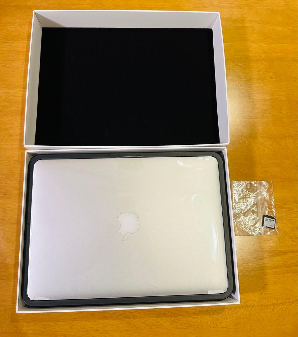 MacBook Air 13インチ 2017 128GB 箱、付属品、おまけ付き