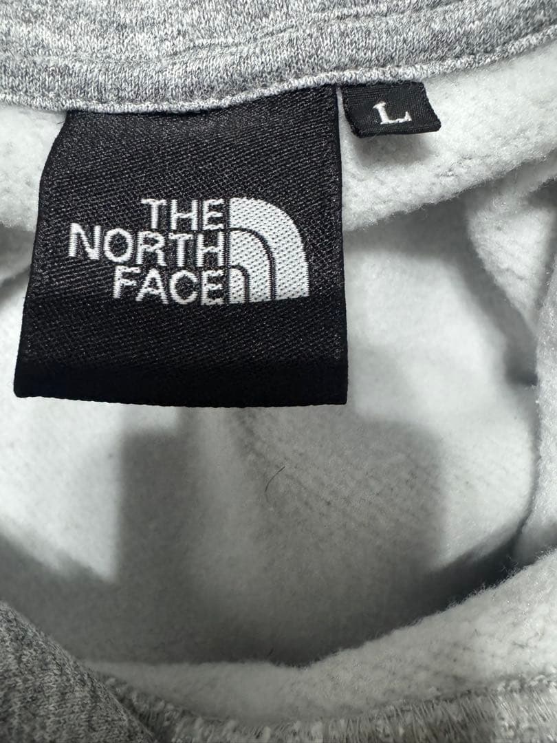 ザノースフェイス/サーティースヌプシスウェットフーディ/スウェットパーカー