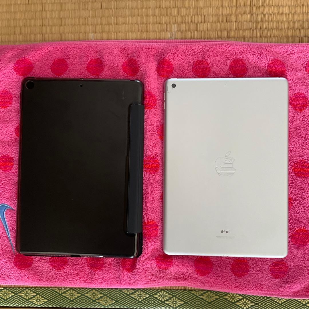 iPad 第9世代 シルバー ケース付き