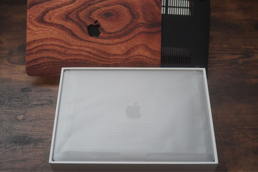 【美品】 Apple MacBook Air M1 16GB 1TB ケース付き