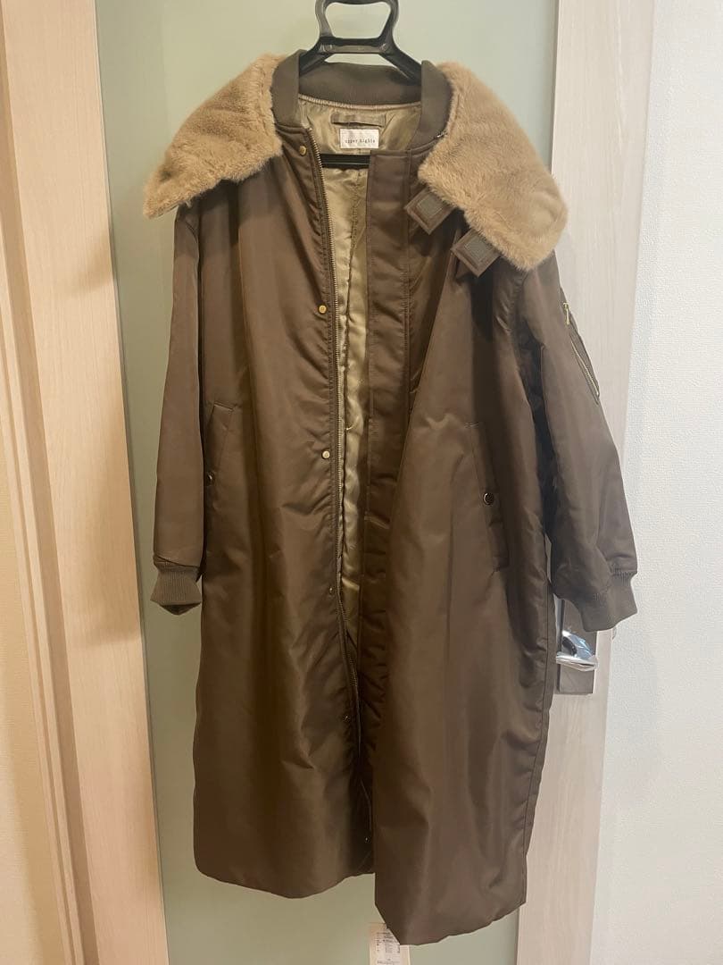 conte×upper heights ミリタリーコート　逸見えみり