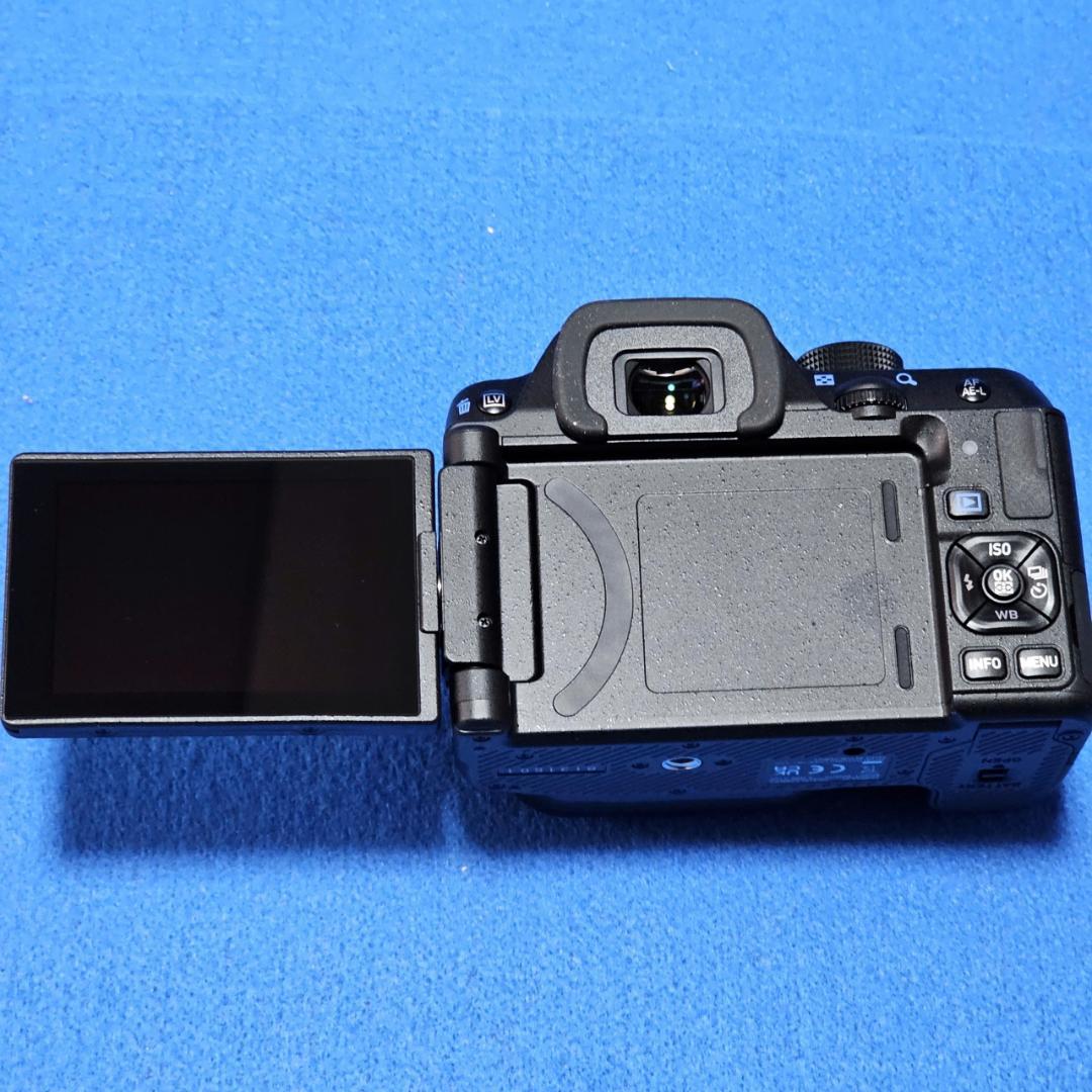 デジタルカメラ PENTAX KF DAL18-55WR