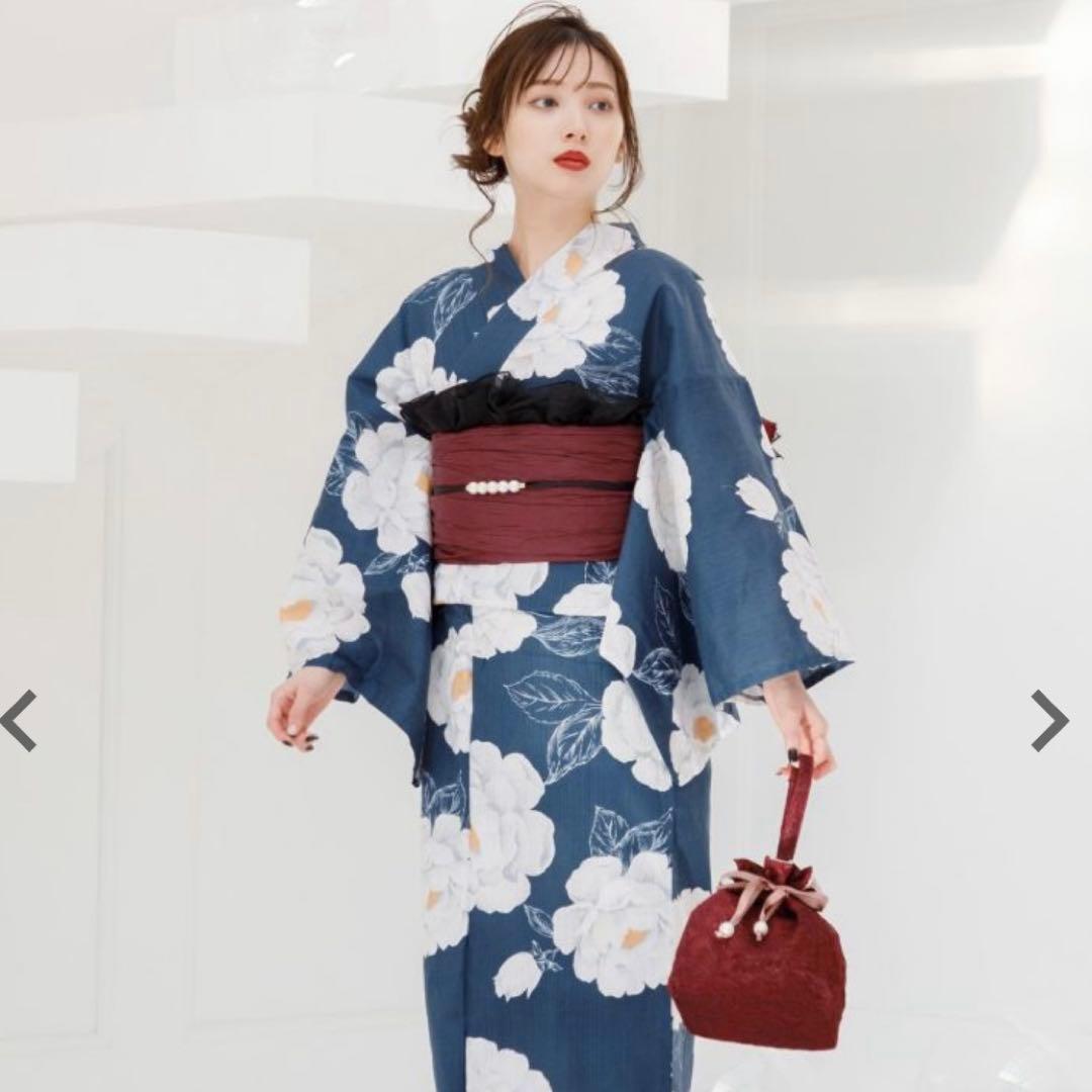 Dita 浴衣　涼風の藍紺牡丹