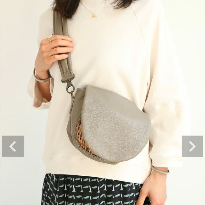 ebagosフニュ・シュリンクボディバックS