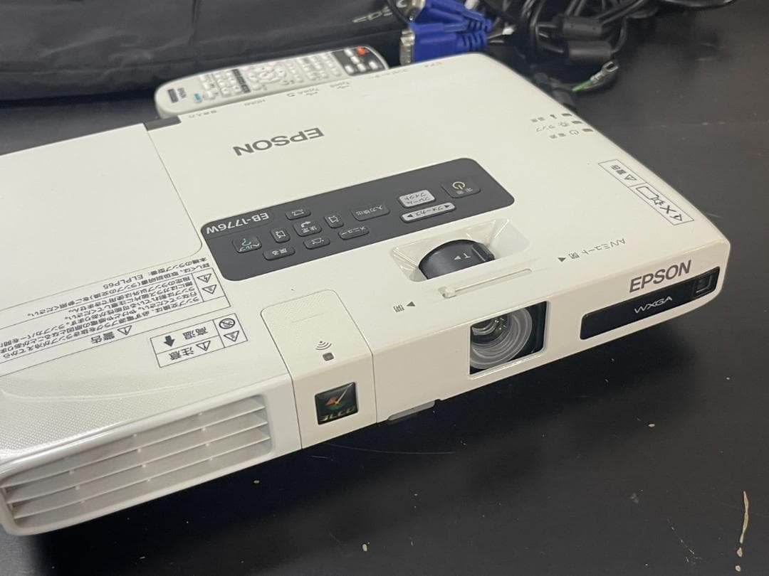 EPSON EB-1776W プロジェクター 1249時間