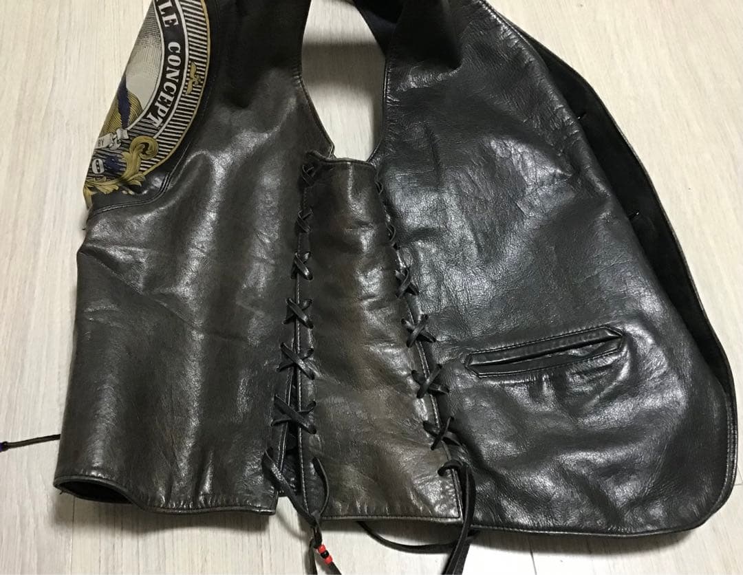 本革ブラックレザーベスト　ネイティブ　ライダース　ヴィンテージ