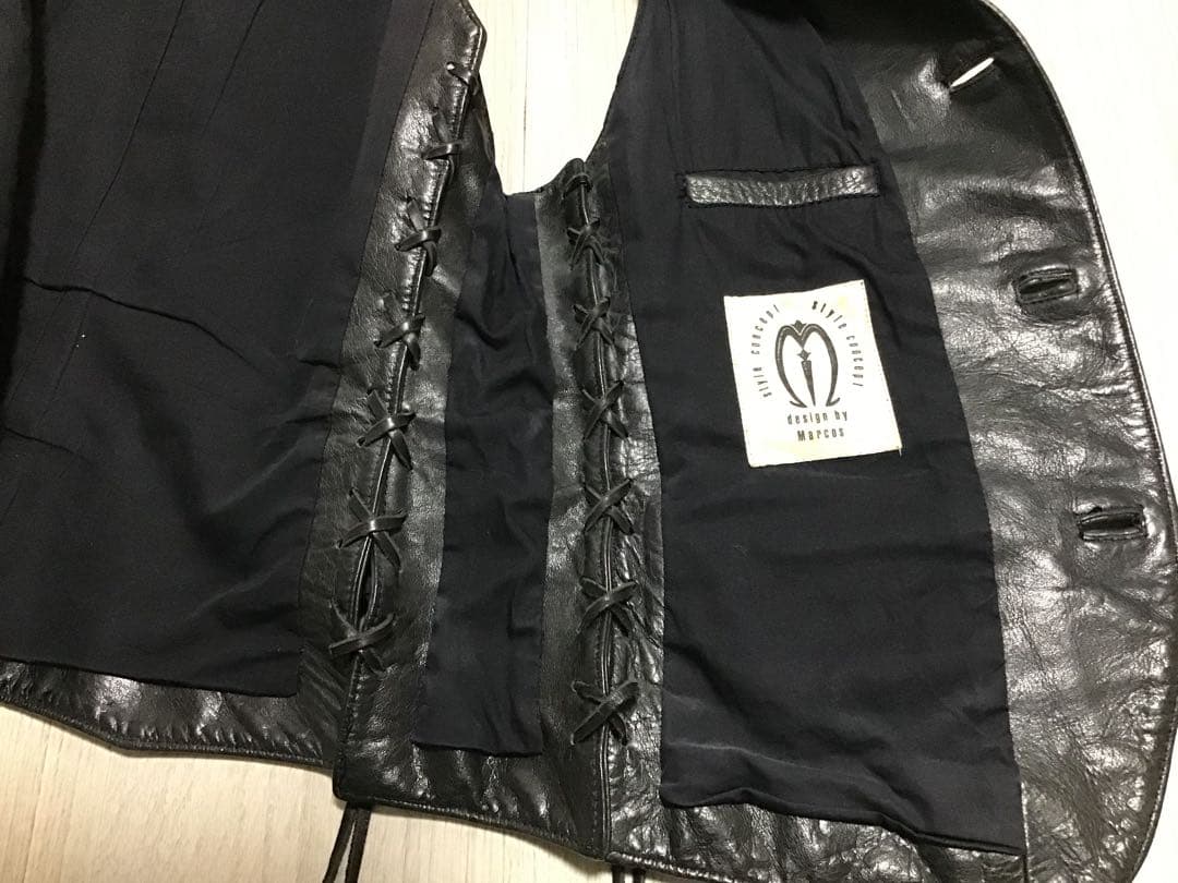 本革ブラックレザーベスト　ネイティブ　ライダース　ヴィンテージ