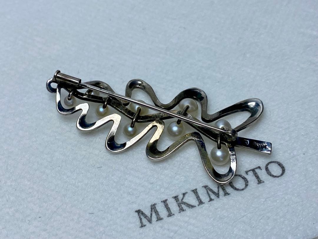MIKIMOTO アコヤ真珠 葉型ブローチ