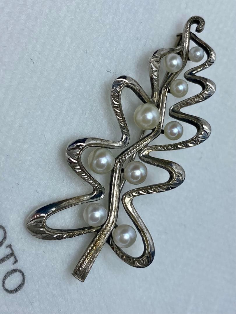 MIKIMOTO アコヤ真珠 葉型ブローチ