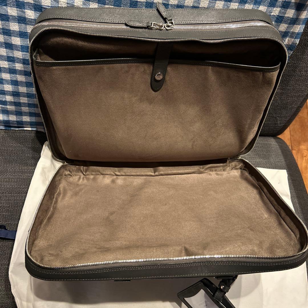 【美品】ペッレモルビダ　ブリーフバッグ （２室タイプ）