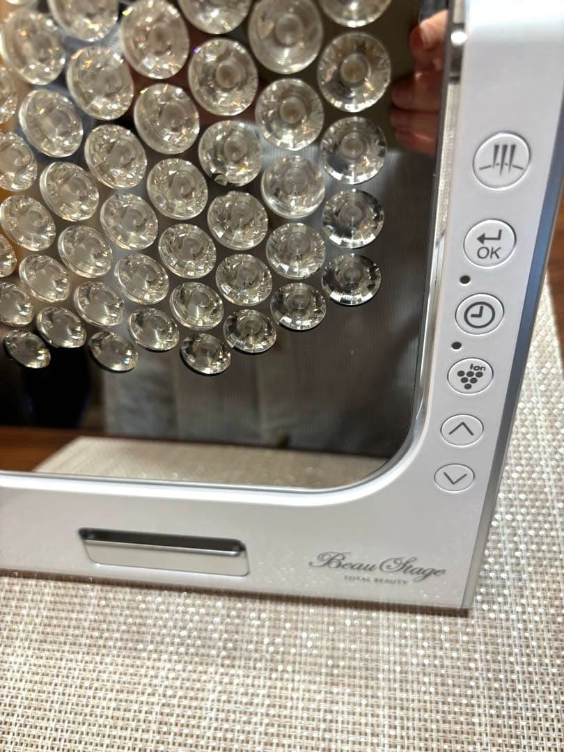 お値下げ❗️美品　アデランスビルガVIRUGA プラズマクラスター付き 光美顔器