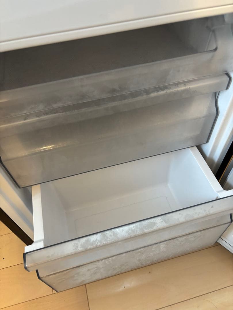 ぬ*様 Haier2020年製　2ドア冷蔵庫 ガラス棚付き