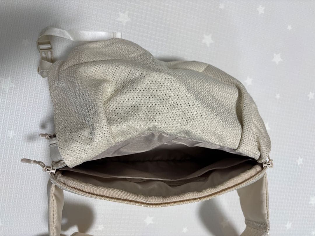 POMULU ポムル ヒップシート　ナチュラルアイボリー