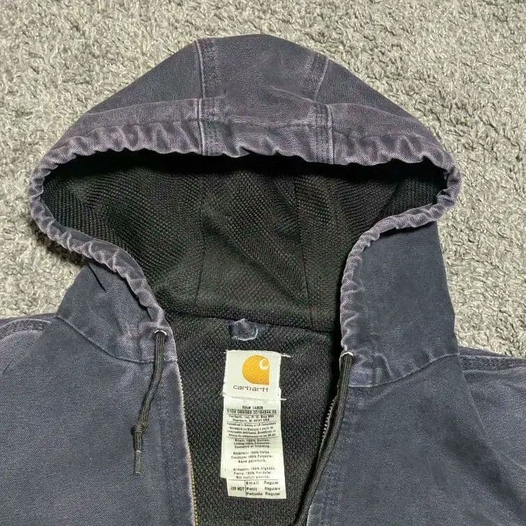 Carhartt アクティブジャケット　ネイビー