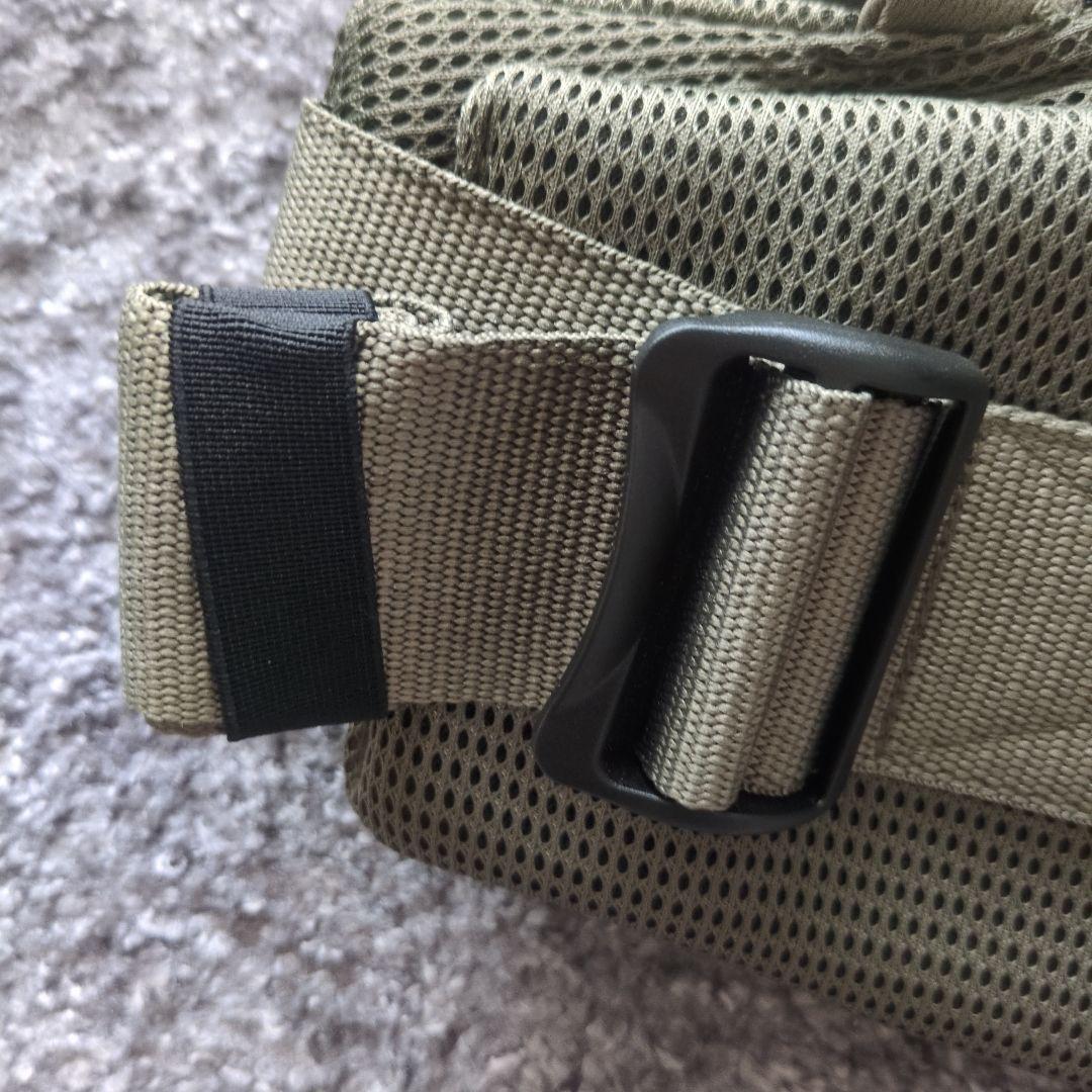 Aprica 抱っこ紐 カーキ　ラクリス　新品