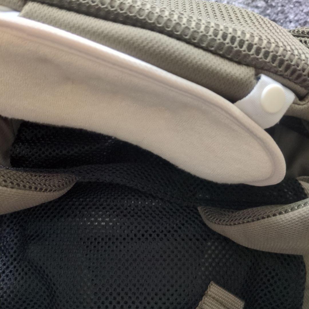 Aprica 抱っこ紐 カーキ　ラクリス　新品