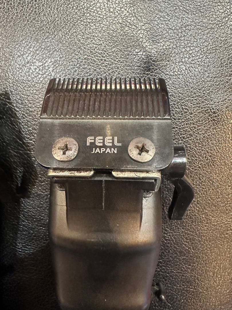 FEEL Clipper The Classic 2台セット　替え刃二個付き