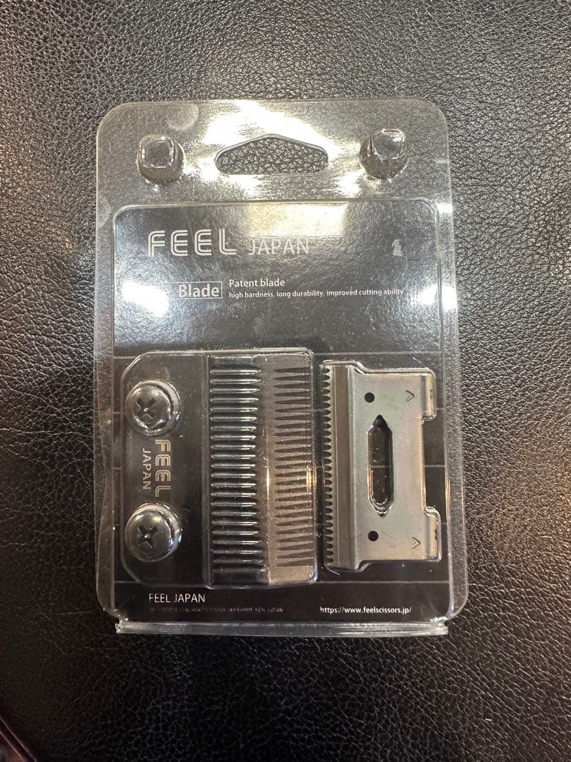 FEEL Clipper The Classic 2台セット　替え刃二個付き