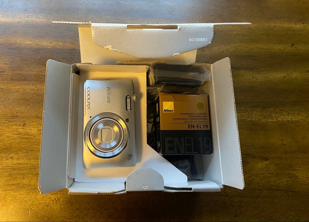 Nikon COOLPIX S3600 コンパクトデジタルカメラ