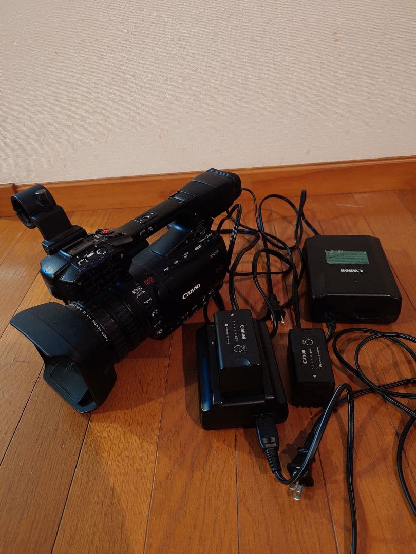 Canon XF205 ビデオカメラ