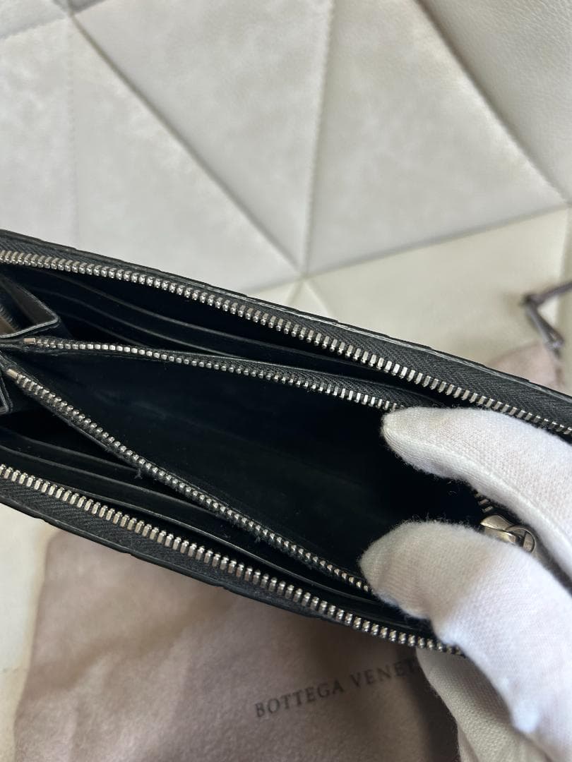 ボッテガヴェネタ BOTTEGA VENETA　ブラック レザー長財布