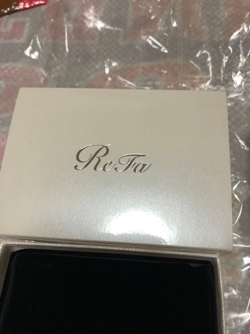 ReFa レッド 美顔ローラー 専用ケース付き