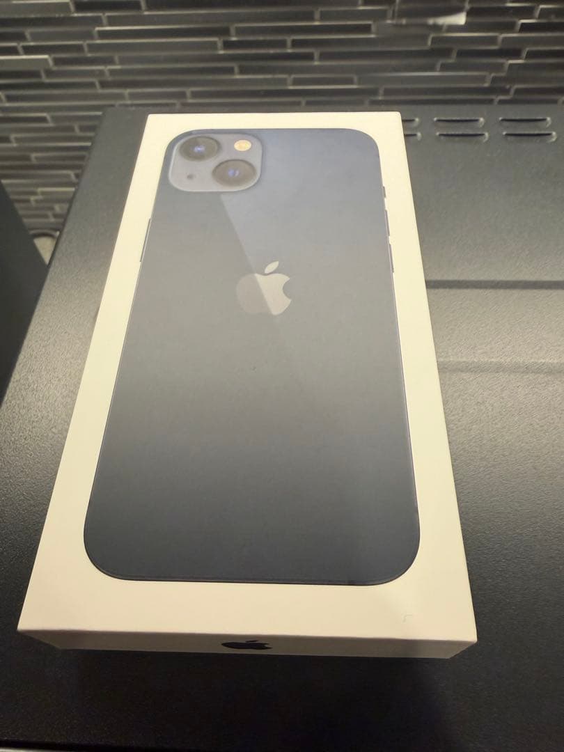 バッテリー交換済みiPhone13 未使用充電ケーブル256GB