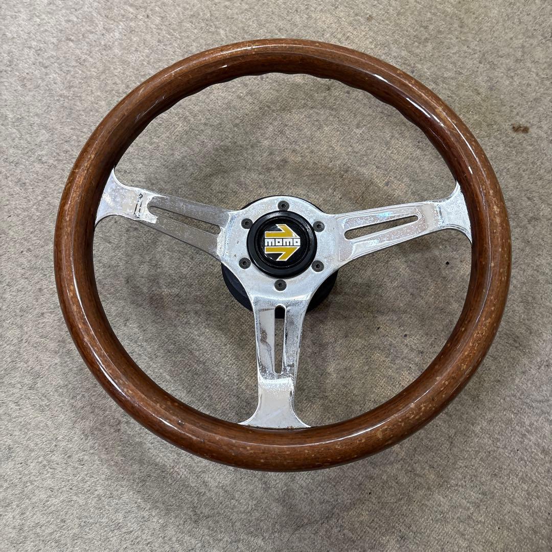 送料込に変更　モモ ステアリング 3スポーク ウッド