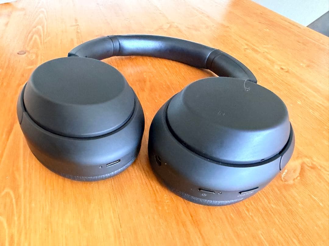 ソニー WH-1000XM4 ワイヤレスヘッドホン ブラック 箱・ケース付