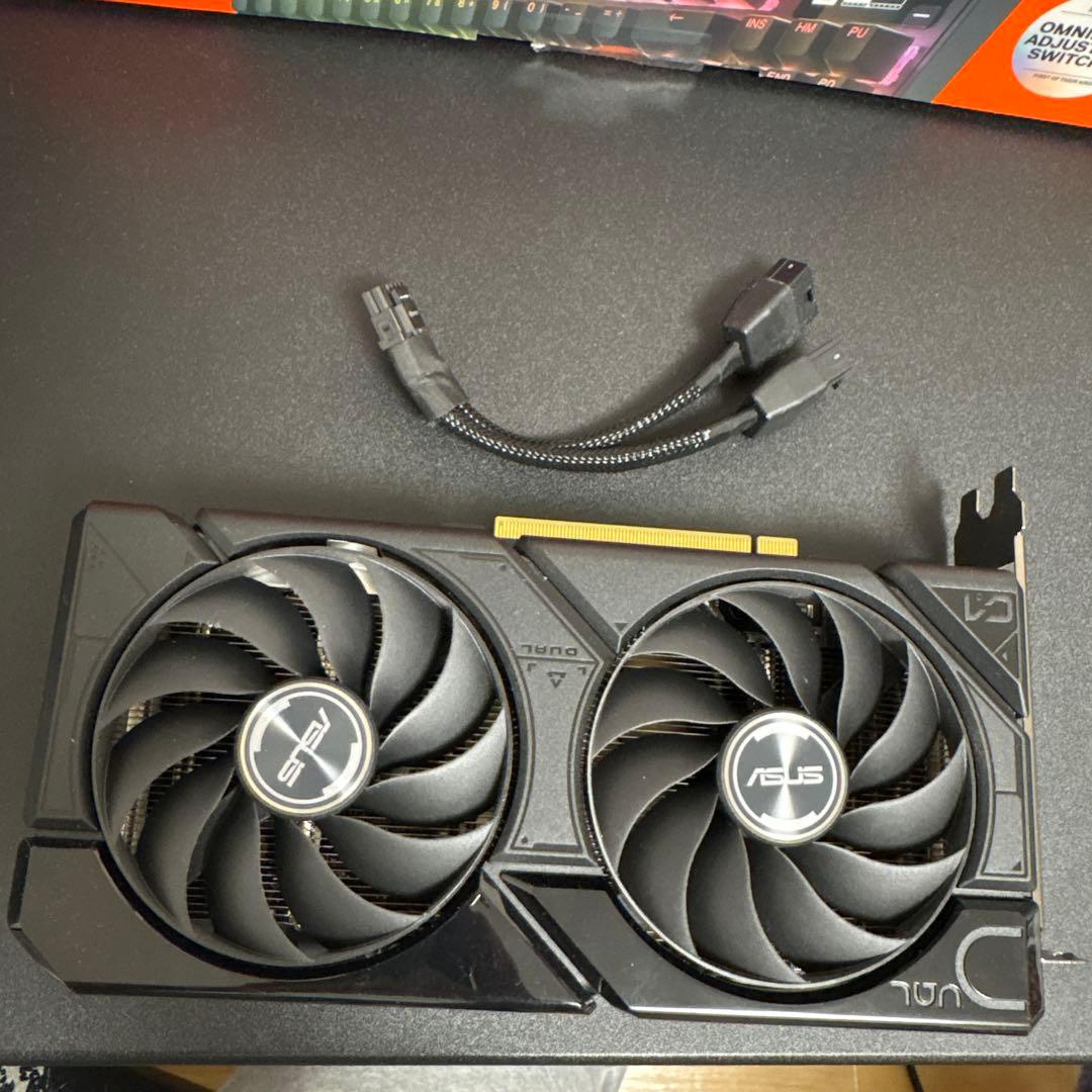 グラフィックボード・グラボ・ビデオカード ASUS RTX4070 super