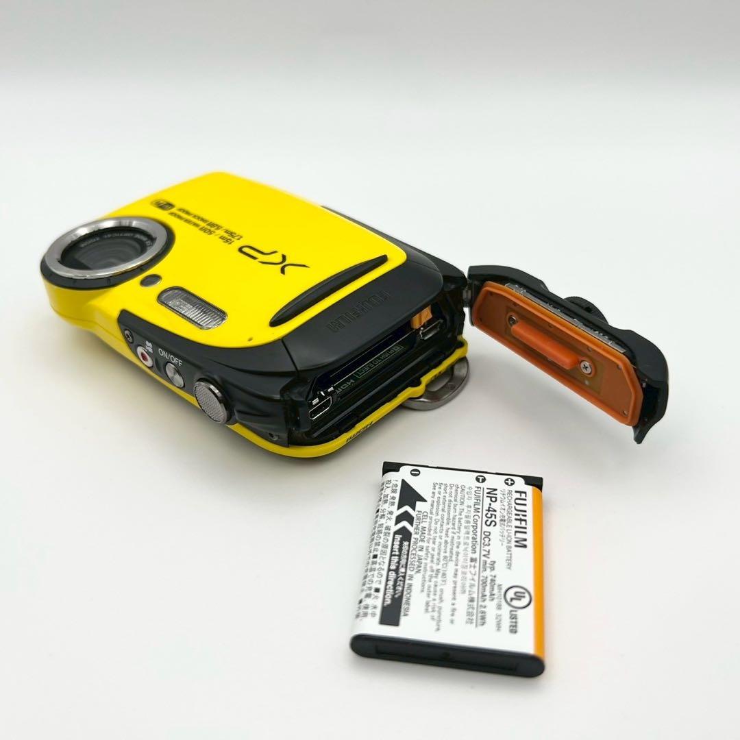 【完動品】FUJIFILM FinePix XP80 防水 コンデジ 動作確認済