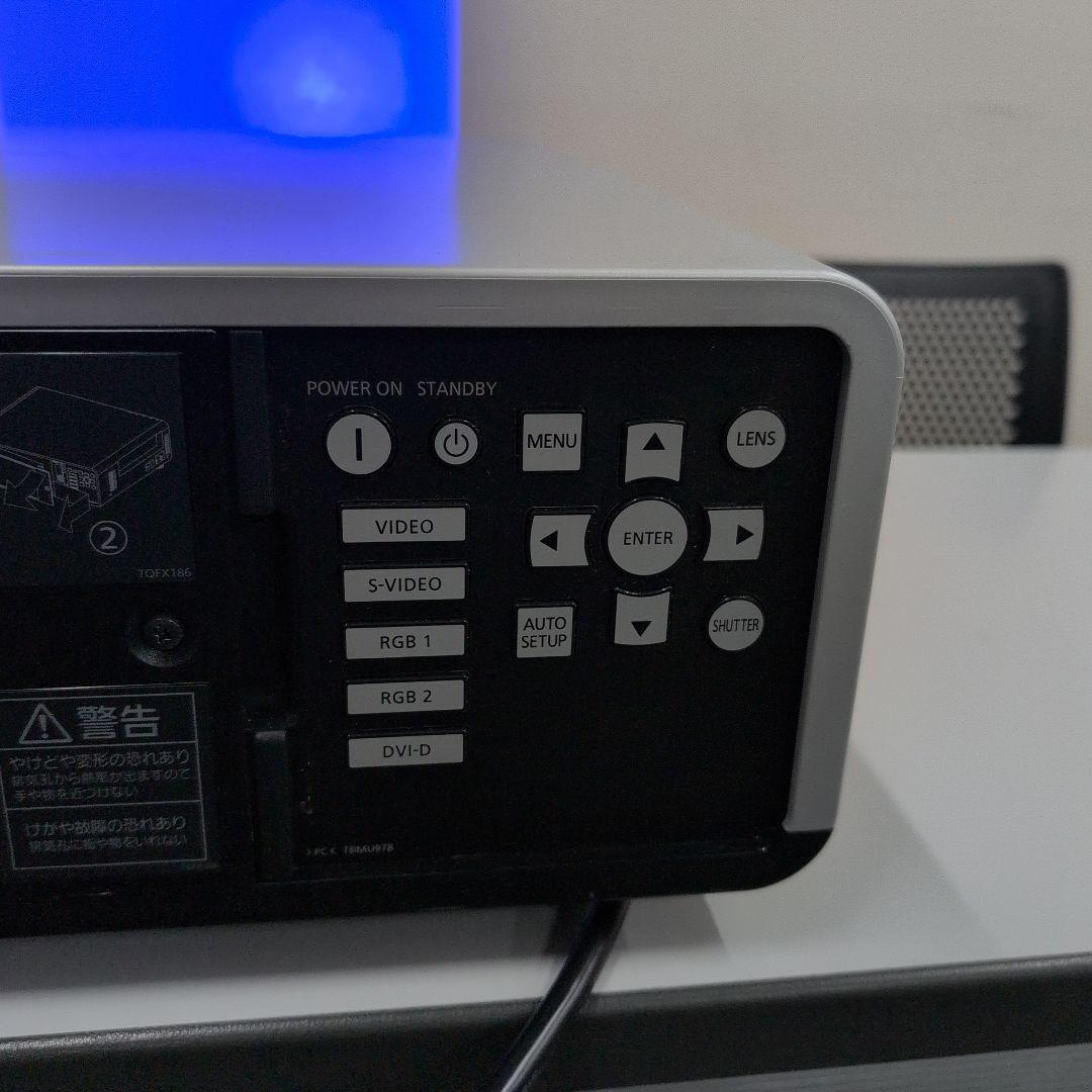 Panasonic PT-DW6300S プロジェクター本体