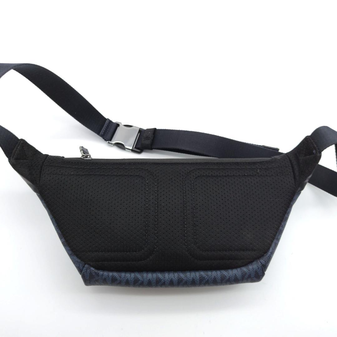 美品✨ マイケルコース ボディバッグ シグネチャー ネイビー ウエストポーチ