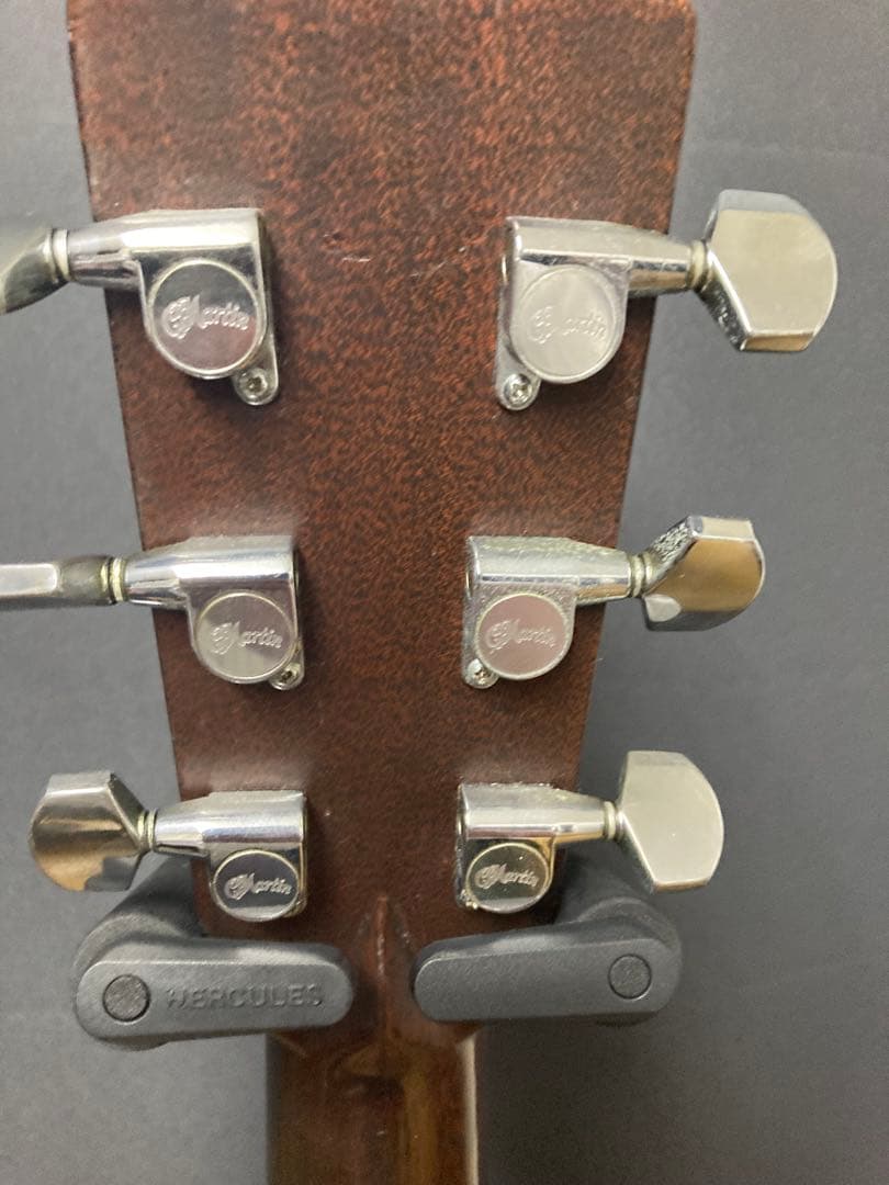 Martin D-28 1994年製　サイド割れ補修跡有り